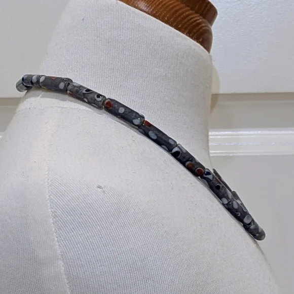 NWOT Beckwoman 18" Hand Blown Grey Glass Bead Necklace - Picture 6 of 7